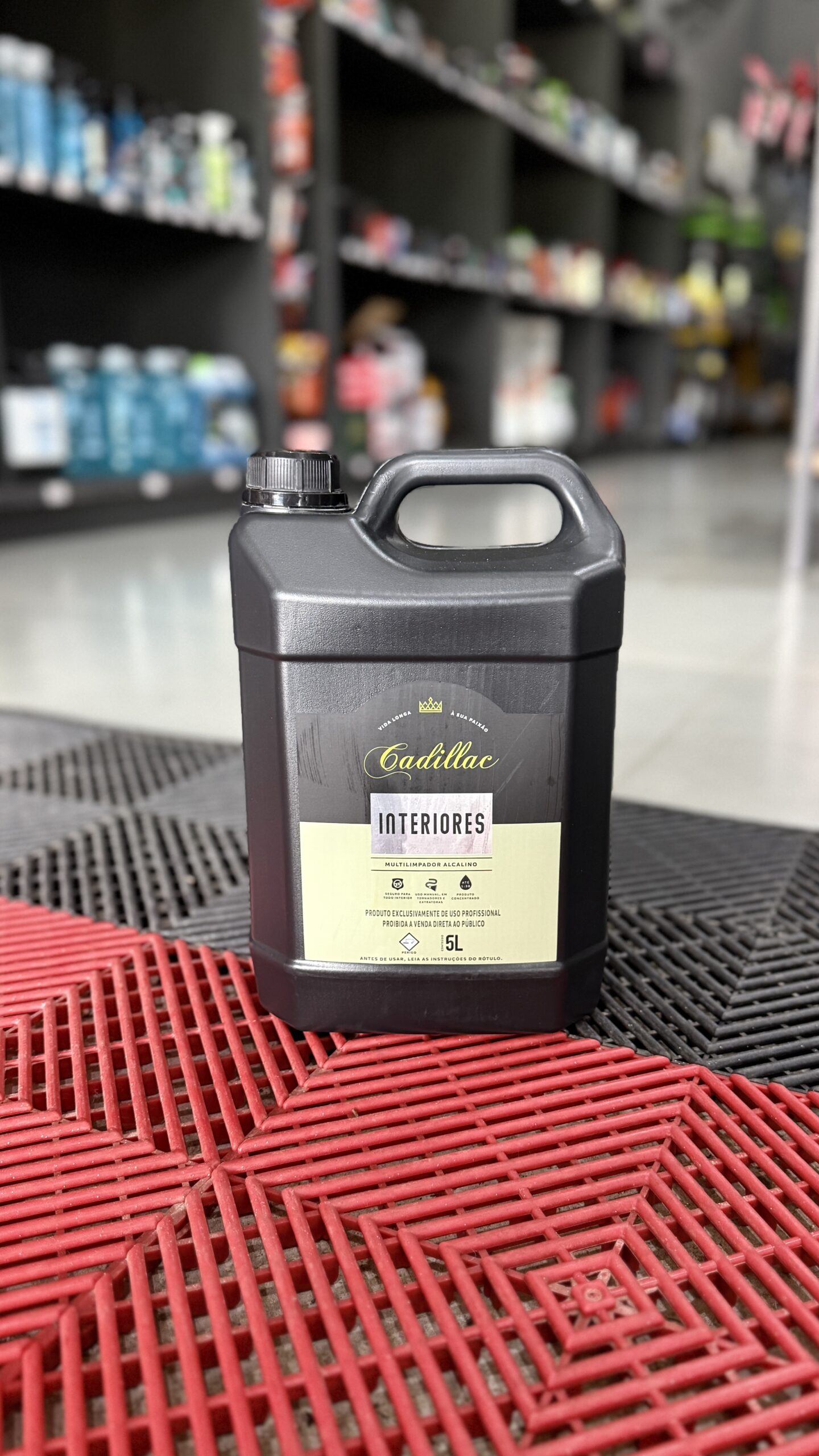 20260407_124344972_iOS Interiores APC Limpador Universal 5L - Cadillac - Imagem 1