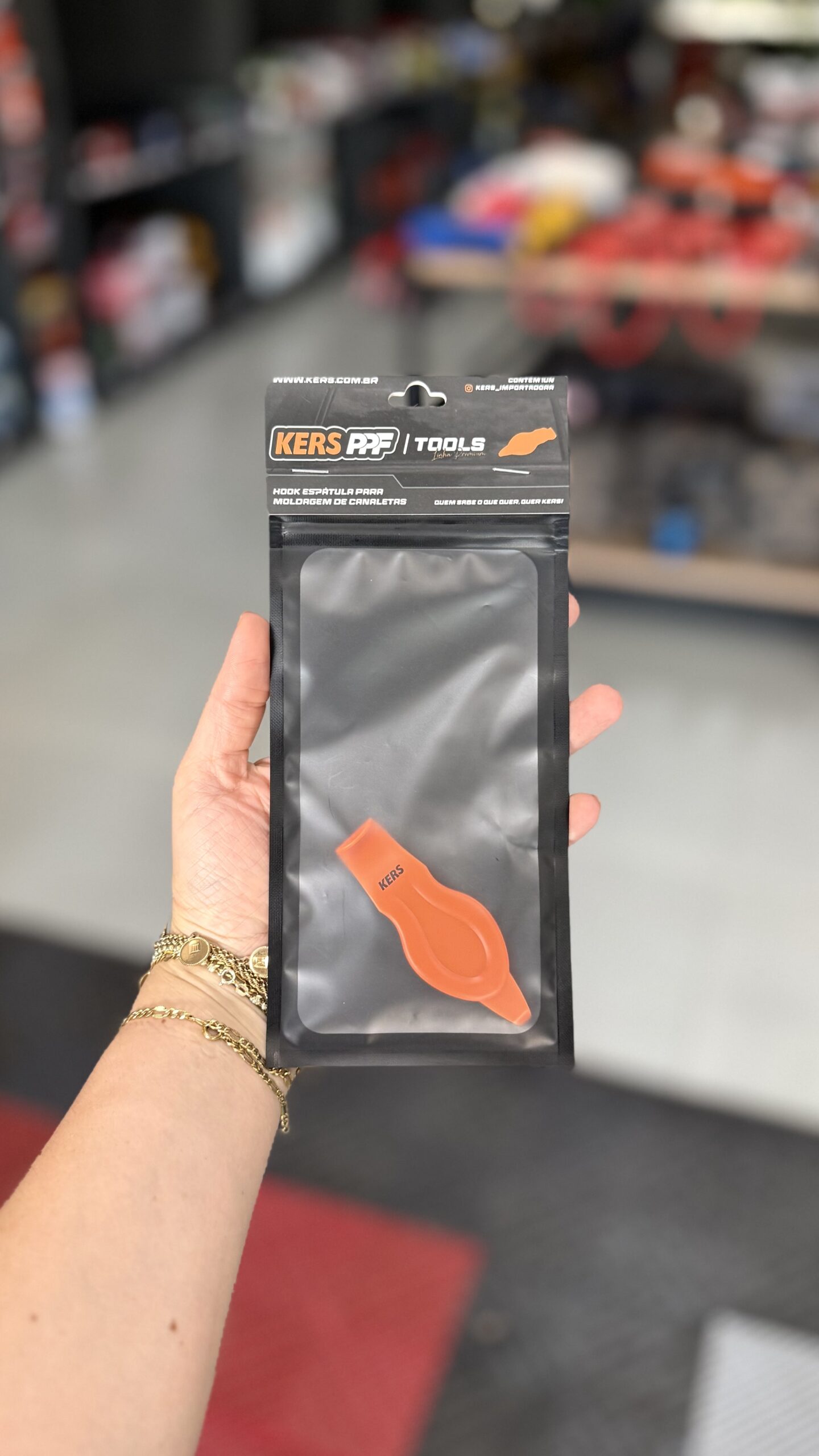 20260328_132928265_iOS Hook Espátula para Moldagem de Canaletas - Kers - Imagem 1